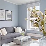 Modern And Bright Apartment In Central Oslo